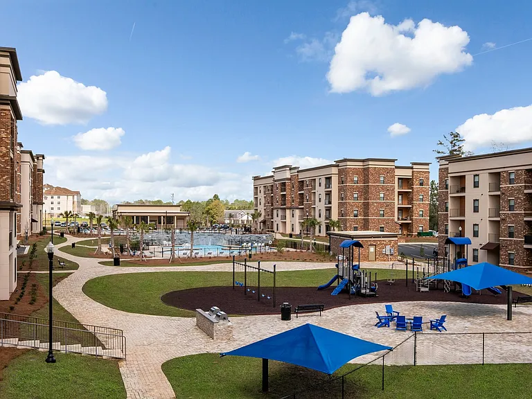Grand Park Luxury Apartments — Photo 15