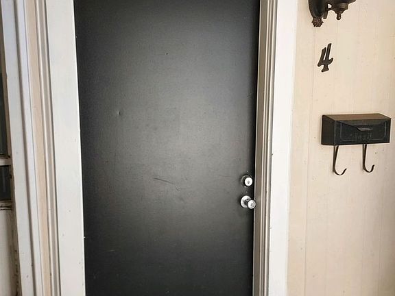 3rd image of 241 E Seminole Ave APT 4