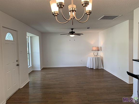 4th image of 10824 Weiner Creek Dr