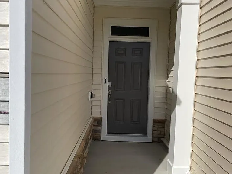 5019 Arkose Dr — Photo 2