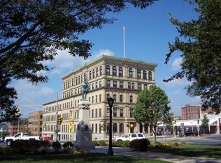 7 North St APT 405, Pittsfield, MA 01201