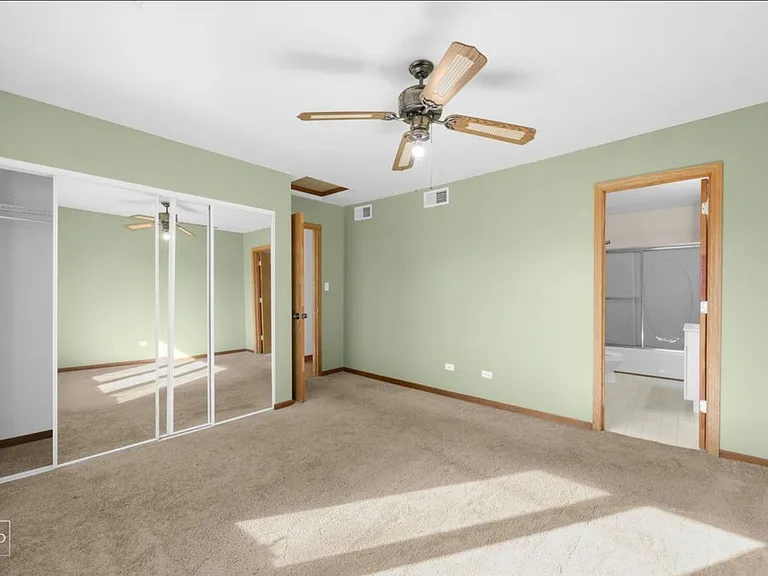 105 E Red Oak Ave — Photo 17