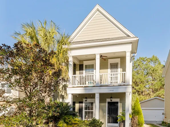 1738 Towne St, Johns Island, SC 29455