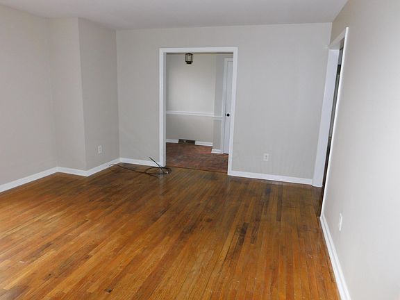 3rd image of 18109 Timber Ln