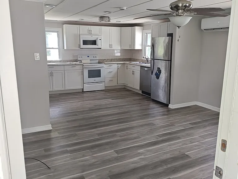 1124 Horseshoe Rd — Photo 4