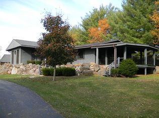 W392 Pine Dr, Palmyra, WI 53156