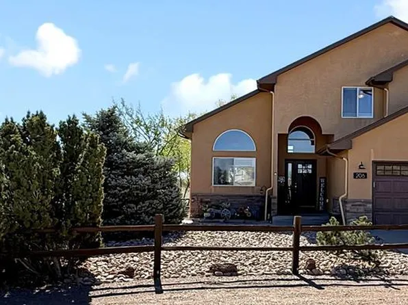 206 S Hacienda Del Sol Dr, Pueblo West, CO 81007