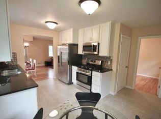 41 21st Ave N, Hopkins, MN 55343