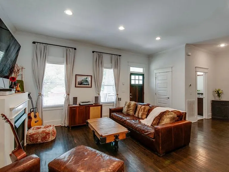 1209 Cline Ave — Photo 6