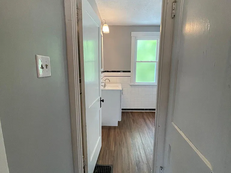 1329 Illinois Ave — Photo 14