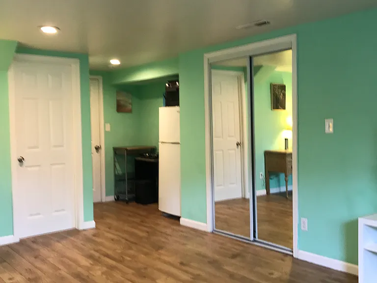 3 Midvale Dr — Photo 5