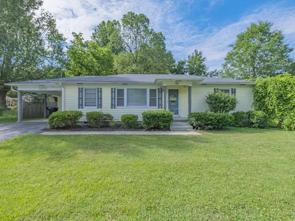 210 Tulsa Ave, Tullahoma, TN 37388