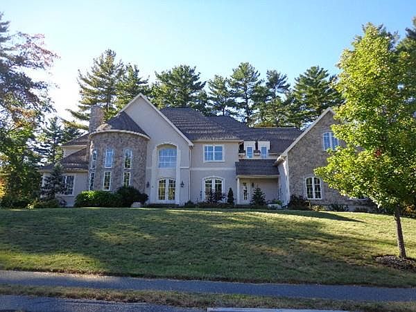 4 Joseph Ln, Lynnfield, MA 01940 | Zillow