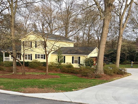 2nd image of 106 Robinwood Dr