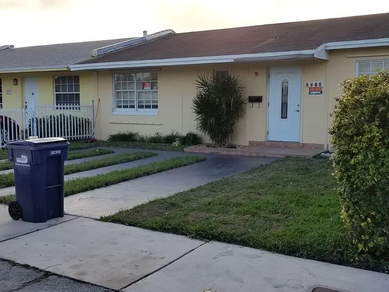 4400 SW 131st Ave — Photo 24