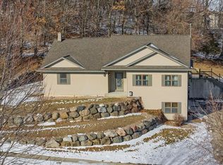 1011 Pine Grove Drive, Reedsburg, WI 53959