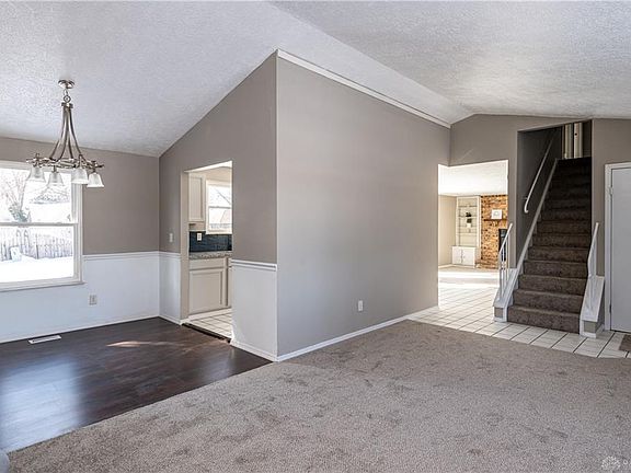 5th image of 8361 Pinegate Way