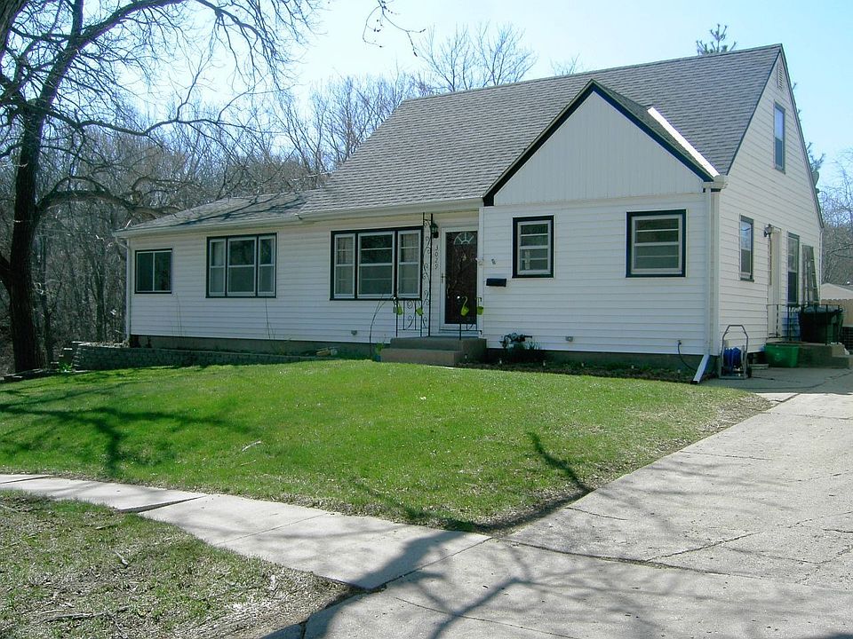 1st image of 3029 S Coral St