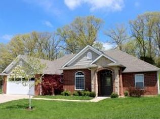 5300 Hodgsdon Mill Dr, Columbia, MO 65203
