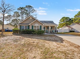 29 Pelican Cir, Beaufort, SC 29906