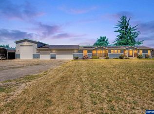 2999 Buena Crest Ln NE, Salem, OR 97303