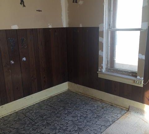 5th image of 287 E Northern Ave