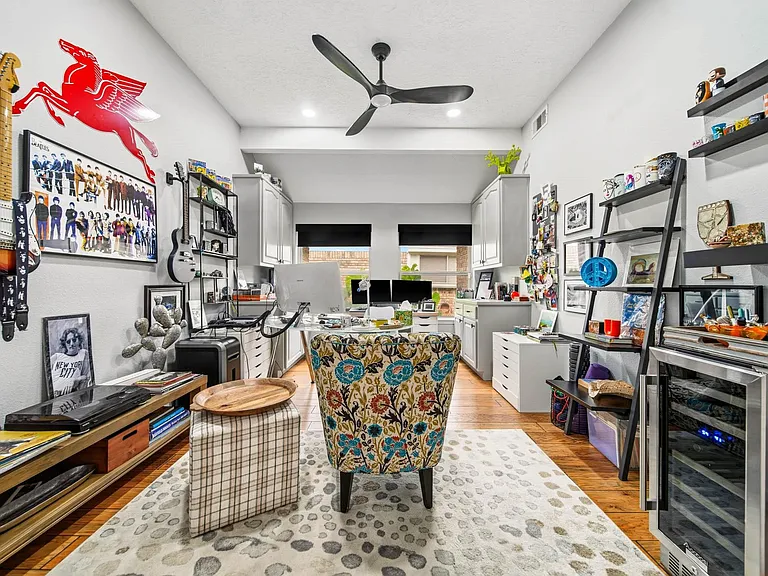 906 Maple Branch Ln — Photo 17