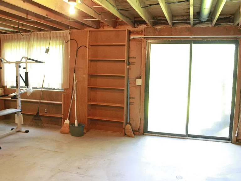 473 Fairwood Rd — Photo 33