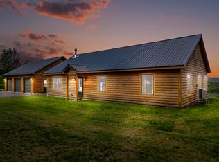 357 Dunn Rd, Belgrade, ME 04917