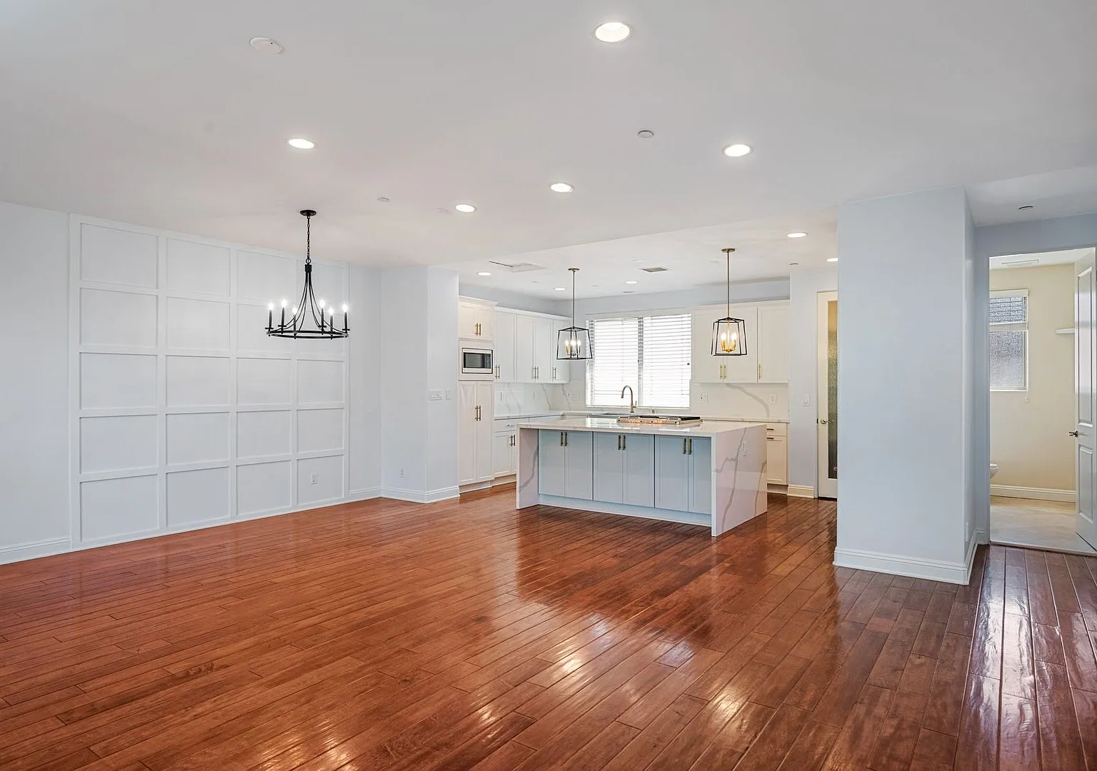 4 bedroom luxury townhouse in South Redondo Beach — Photo 2