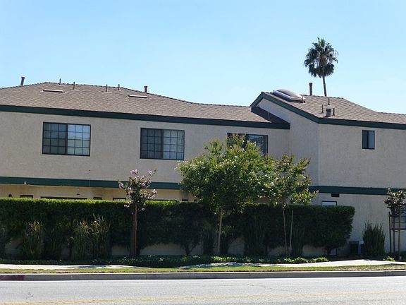 2nd image of 19610 Roscoe Blvd Unit C