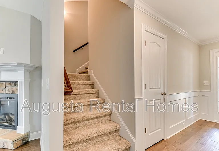 907 Linsmore Ave — Photo 41