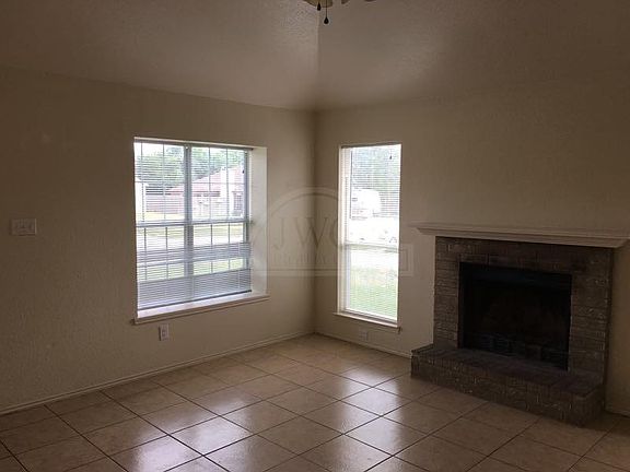 3rd image of 3602 Coral Bay Ln