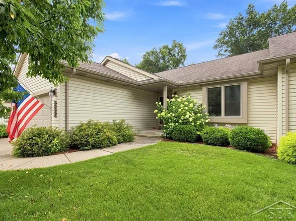 2609 Schade West Dr, Midland, MI 48640