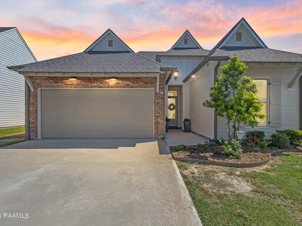 401 Old Road Dr, Broussard, LA 70518