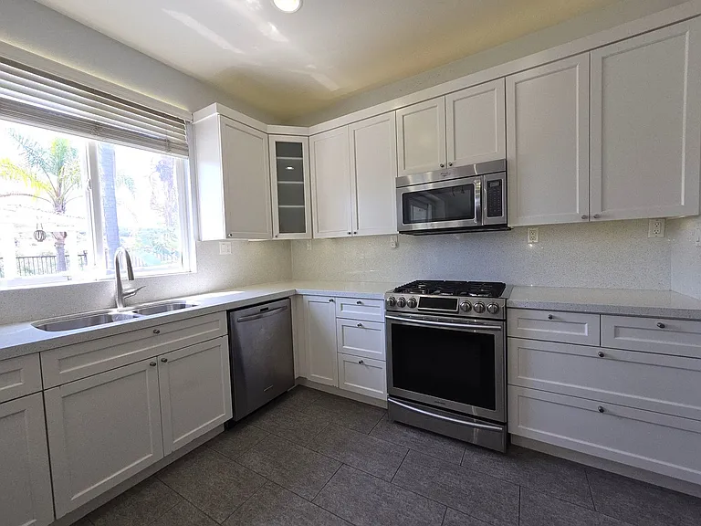 11577 Trailbrook Ln — Photo 9