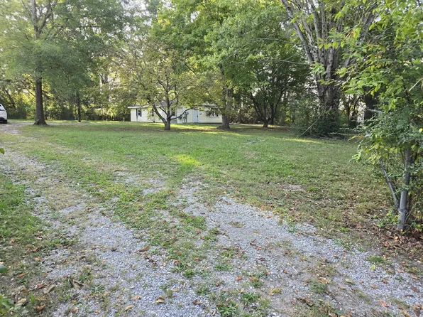 211 Hickerson Cir, Tullahoma, TN 37388