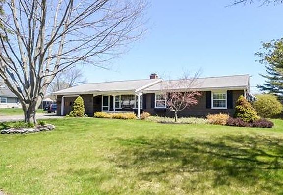 3rd image of 47 Sherwood Ave