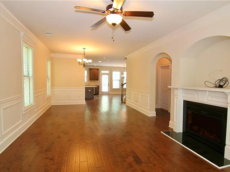 1660 Jardin Ct — Photo 5