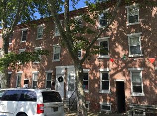 913 Gray St, New Castle, DE 19720