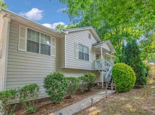 411 Bakers Bridge Cir, Douglasville, GA 30134