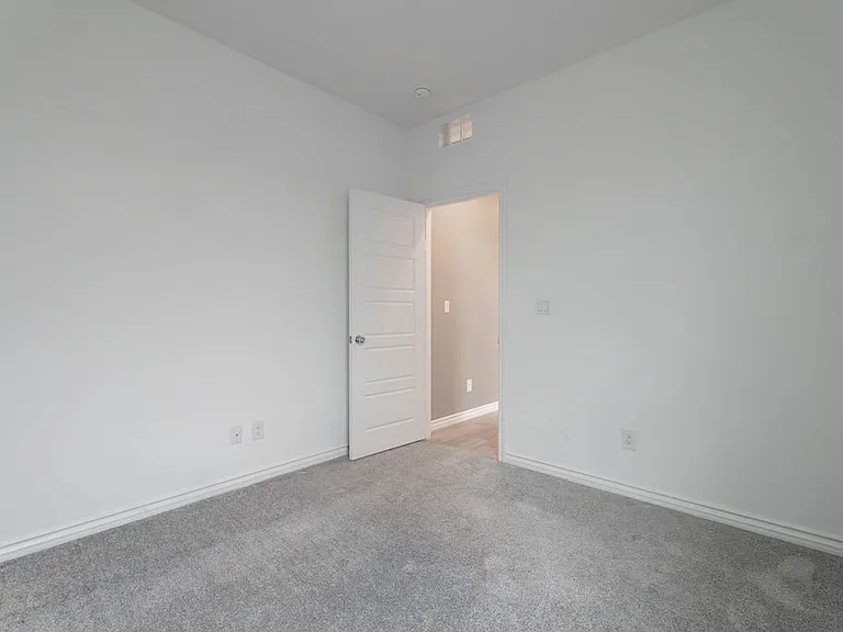 8243 Vino Merlot Ave — Photo 19