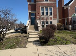 2331 Poppy Ln #A, Glenview, IL 60026