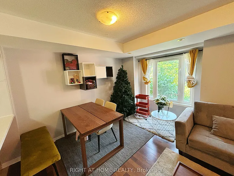312 John St #351 — Photo 3