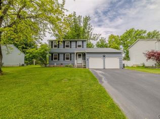 222 Windebank Ln, Minoa, NY 13116