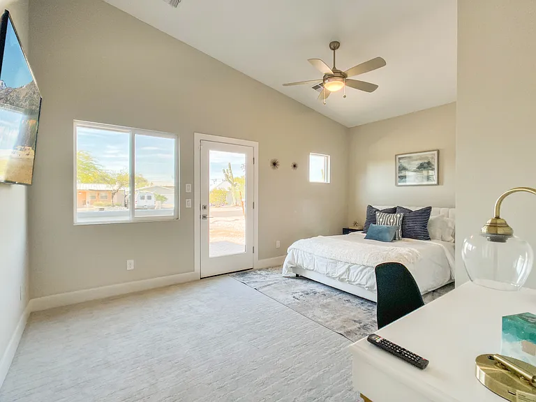 8031 N 14th Pl — Photo 14
