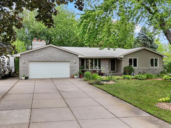 13720 Vinewood Ln N, Dayton, MN 55327