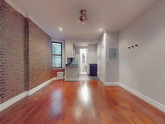 5th image of 214 E 25th St APT 1RE