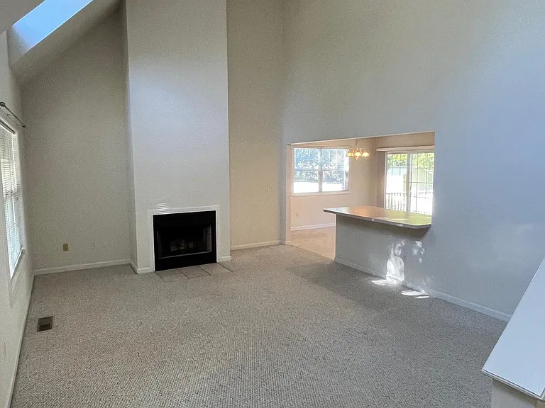 921 S Talbot St #C — Photo 23