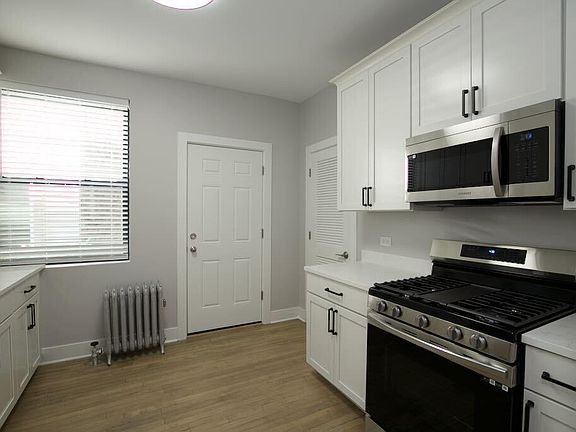 5th image of 1406 W Summerdale Ave #1A